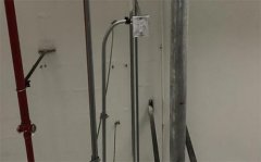 不銹鋼線管VS鍍鋅線管，哪個(gè)好